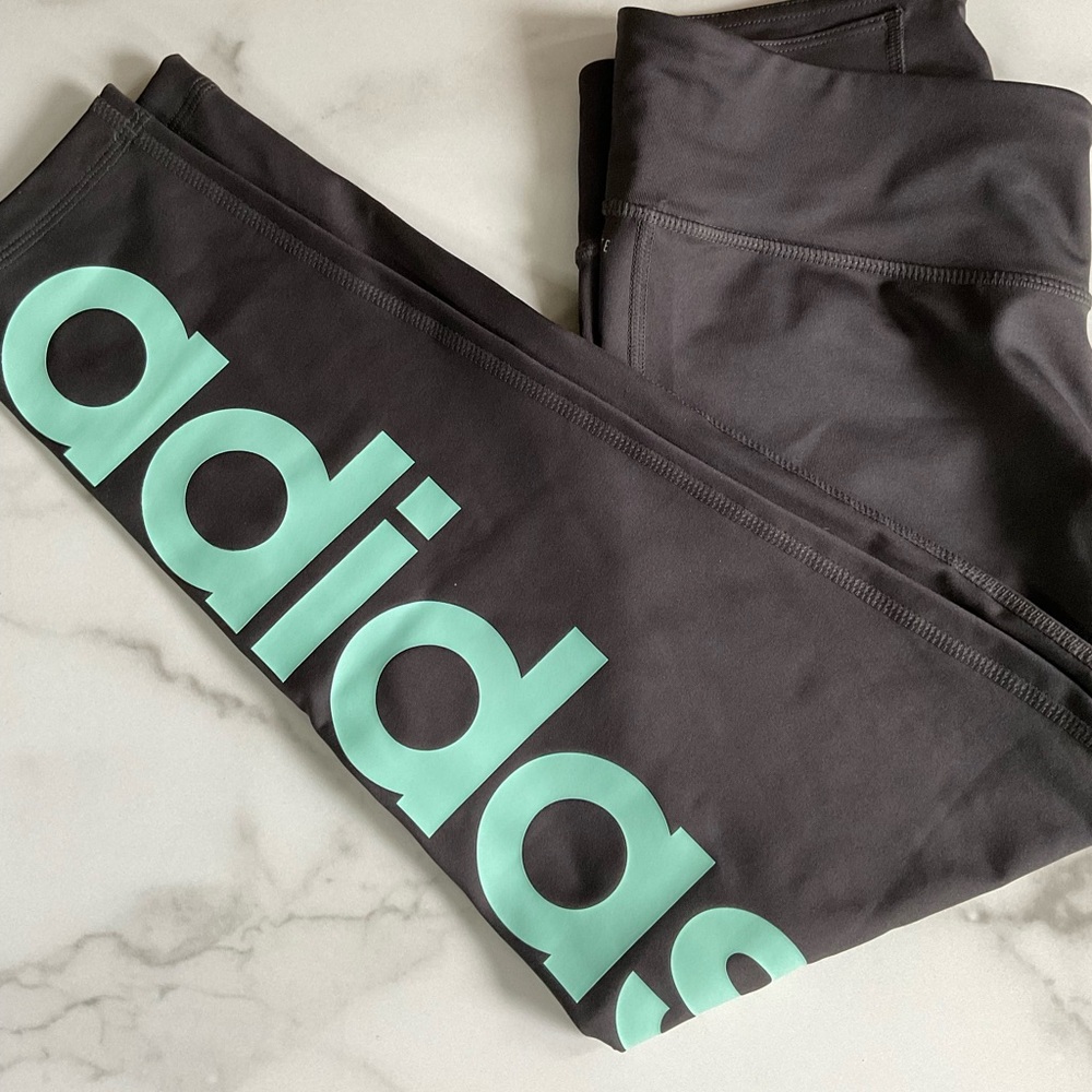 NWOT Adidas Crop Leggings